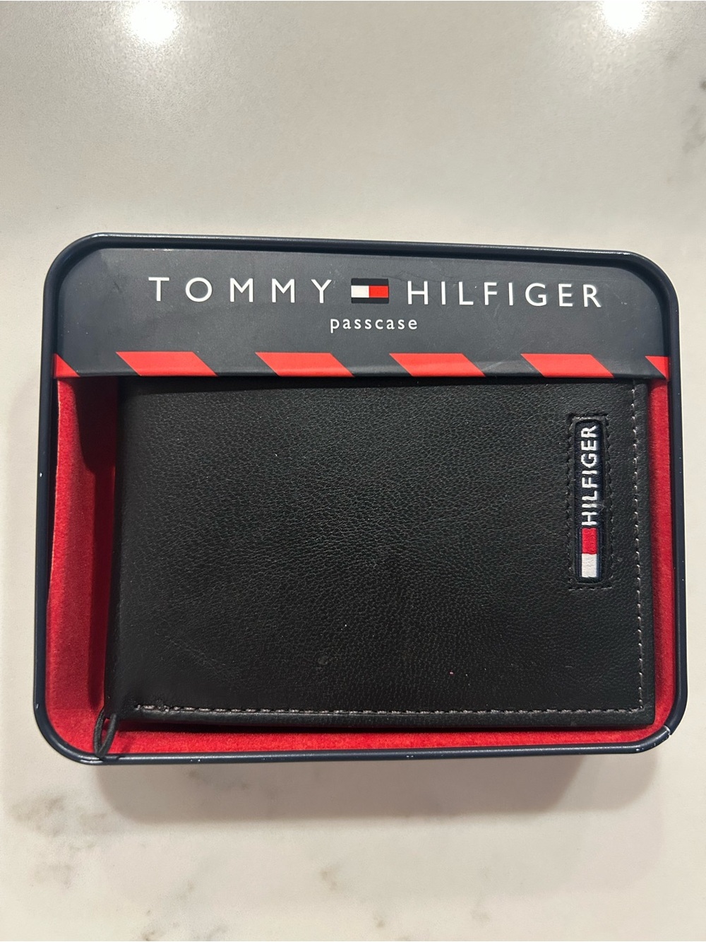 Tommy Hilfiger Black Leather Passcase with Signature Flag